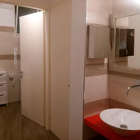 Telenia מלון לידו די ג'סולו