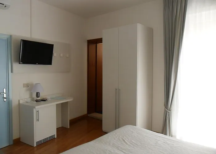 Telenia Hotel