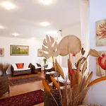 Telenia Отель 3*